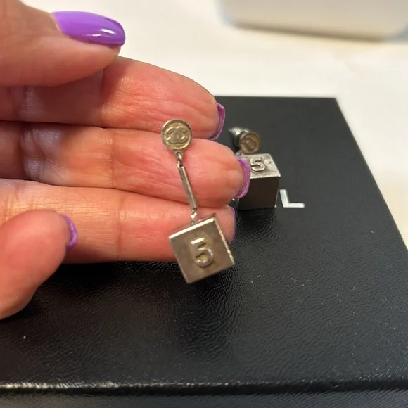 Chanel vintage Earrings - Picture 3 of 6